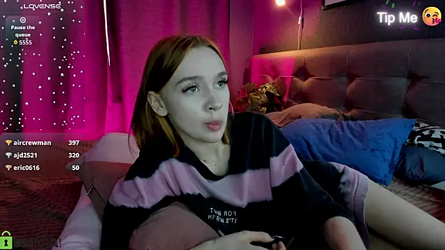 Lesi_Moonie01 Adlı Modelin Canlı XXX Sohbeti