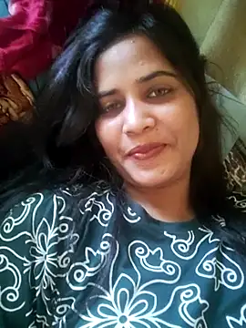 cute_radhikaa's Webcam Show