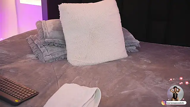 Marianamonroe_ élő XXX-chatje