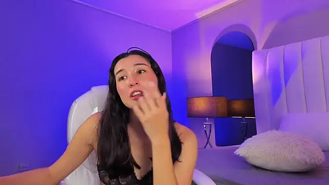 Chat XXX en directo de ChloeStars_