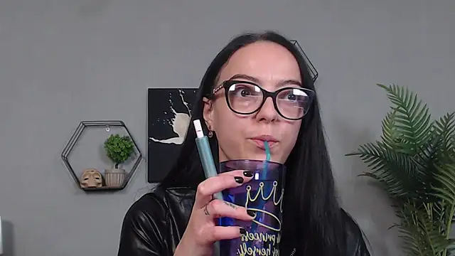 IzabelllNoir's Live XXX Chat
