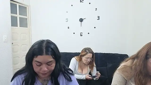 Webkamerová show lesb_milf