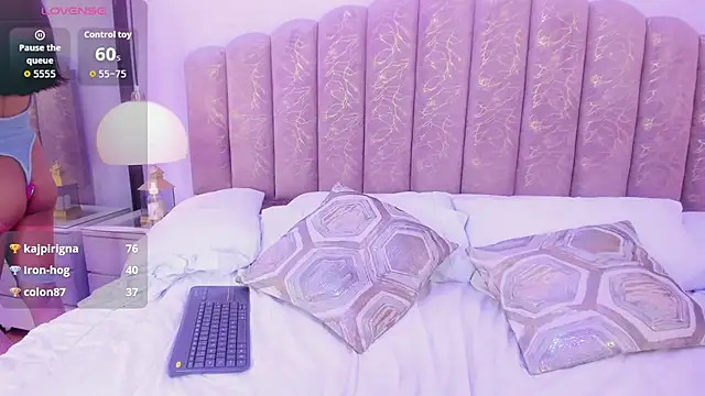 XXX chat uživo modela Channel_sofia