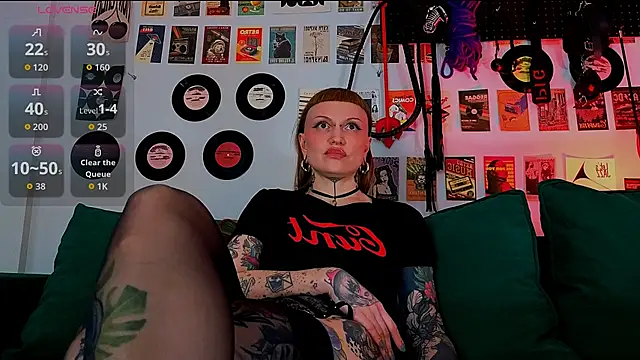 SugarSoot élő XXX-chatje