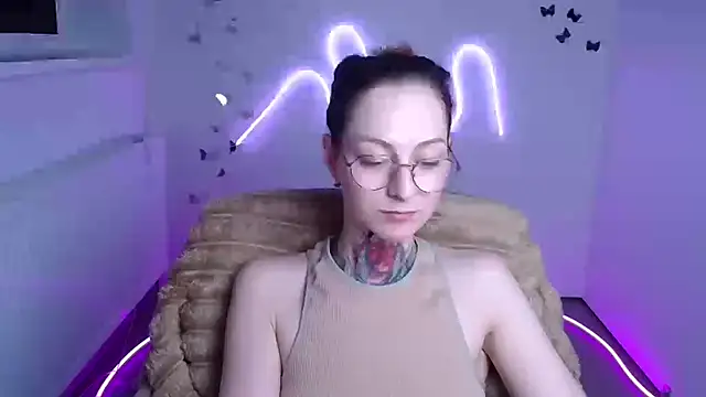 Chat XXX en directo de Esmi_Winter