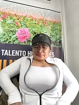 Chat XXX ao vivo de __valentina18