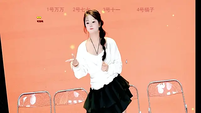 Nova-68 Live XXX-Chat