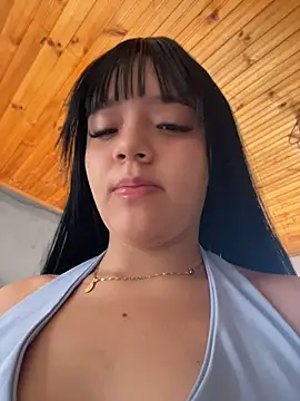 Katy_RoseX élő XXX-chatje