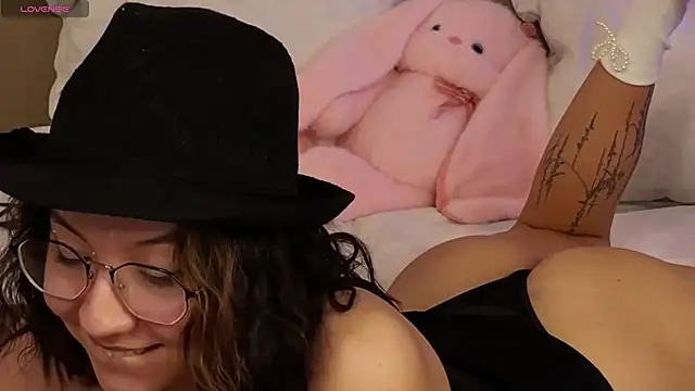 SweetElya élő XXX-chatje