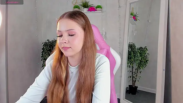 Evelyn_Palmer Adlı Modelin Canlı XXX Sohbeti
