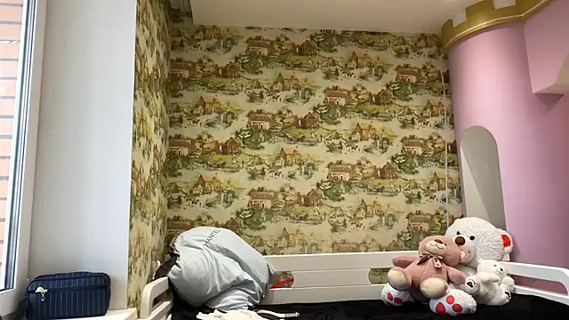 LongChillGerl webcam show