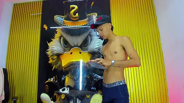 Guys_Latino_Hot Adlı Modelin Web Kamerası Şovu