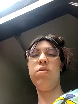 CoralSmit live XXX chat