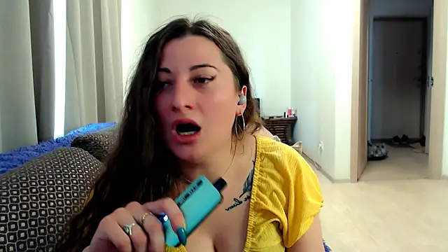Chat XXX en directo de Helen_Adams_