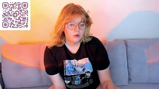 luna_c0ra's Live XXX Chat