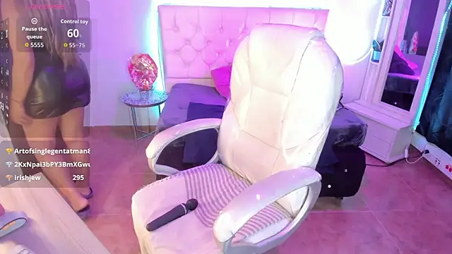 Scarlette_Cooper_'s Live XXX Chat