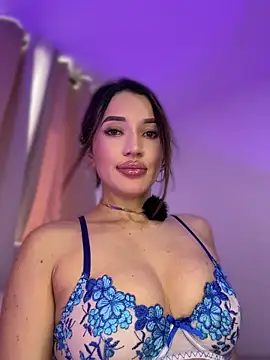 Bella-taylorr Chat XXX in diretta