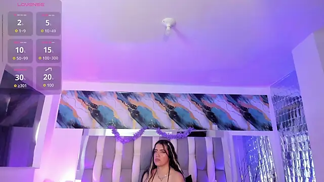IsaDiiaz 现场XXX聊天