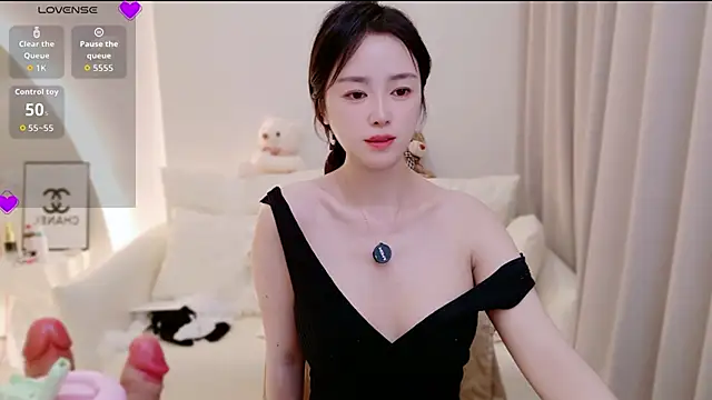 Xiaotaimei_666 网络视讯表演