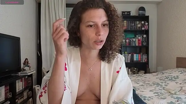 Lilou_cuute Adlı Modelin Web Kamerası Şovu