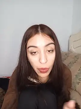 Jennyvignaduzzo Adlı Modelin Canlı XXX Sohbeti