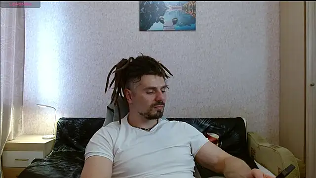 Aestheticguy101 webkamerás műsora