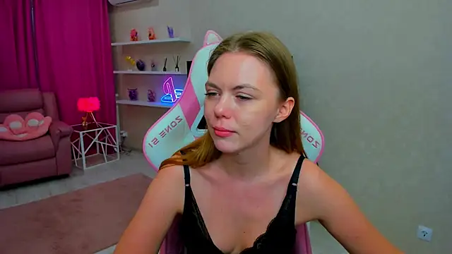 Strawberrye Live XXX-Chat