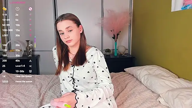 JinnyMcie élő XXX-chatje