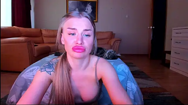 MashaFromRussia-_- Chat XXX in diretta