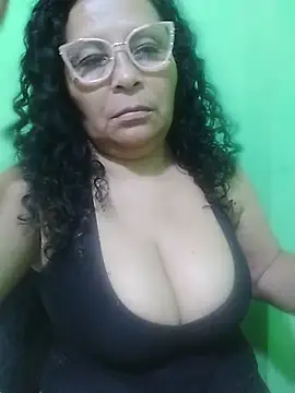 Amarantha25 live XXX chat