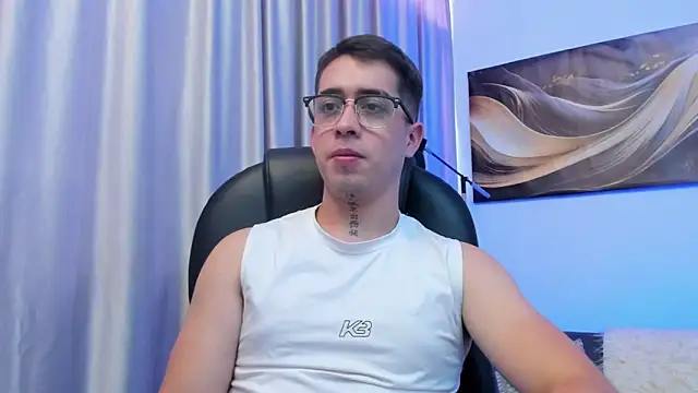 Chatroom XXX en direct de Tommas_Jhonson