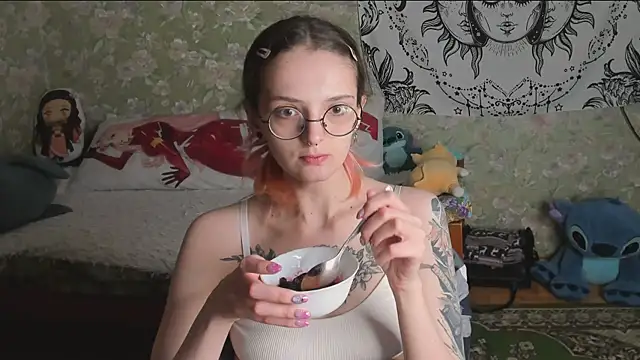 Cutie_Adelia: онлайн-секс-чат