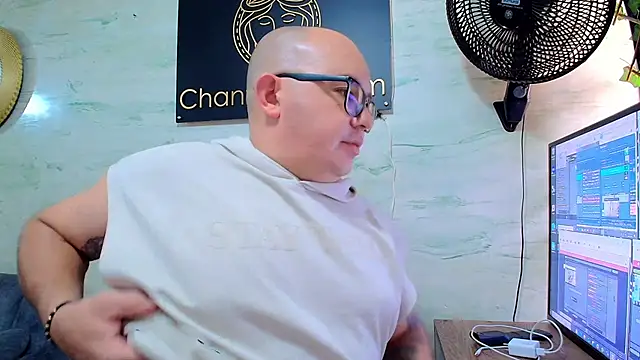 maximo_daddy Webcam show
