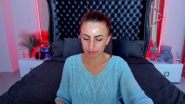 Chatroom XXX en direct de Rebecca_Diamond