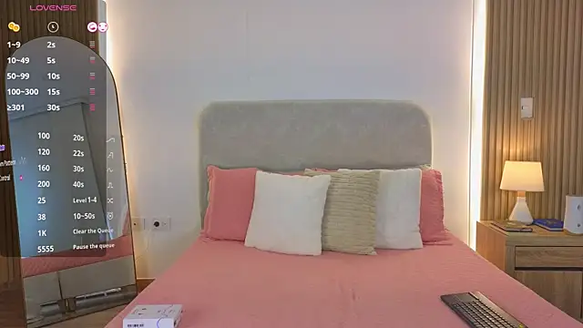KristennBlue 라이브 XXX 채팅