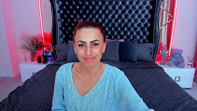 Show modela Rebecca_Diamond na web-kameri