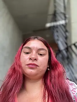 Chat XXX en directo de MiaLujan_