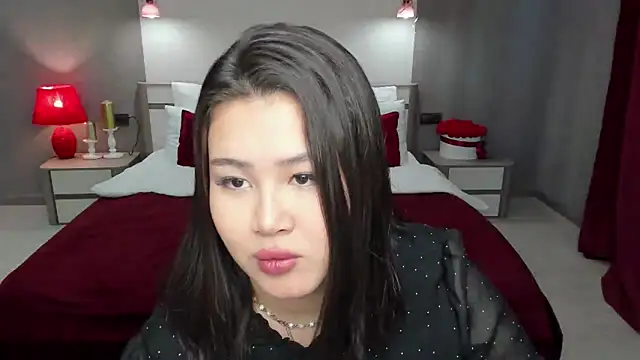 Chat +18 de Brunette_Charm ao vivo
