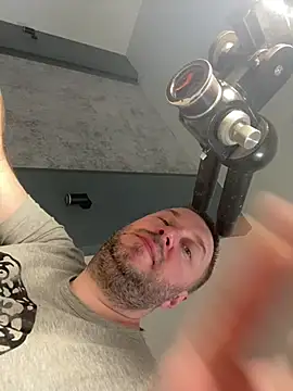 XXX chat uživo modela DorianJeday