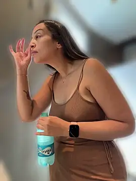 BelleLouiseVp লাইভ XXX চ্যাট