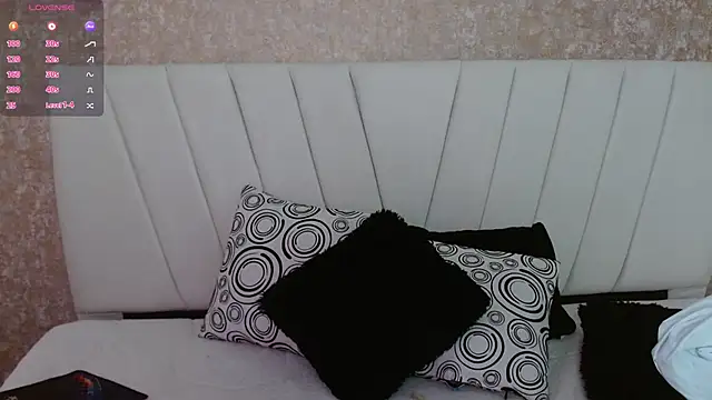 AliceSmity__ Adlı Modelin Canlı XXX Sohbeti