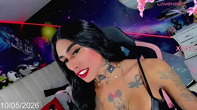 Nella_Dolls Adlı Modelin Canlı XXX Sohbeti