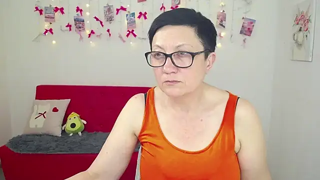 Онлайн чат XXX EmilyL0ve