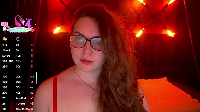 LuxSopphia live XXX chat