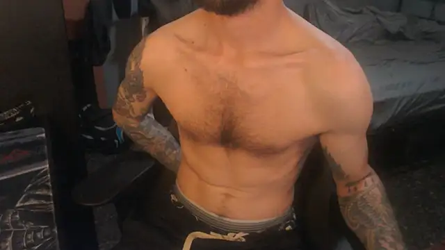 SexxxyLouis webcam show