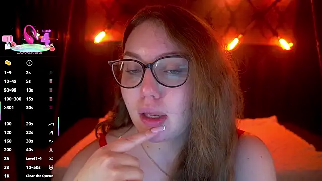 LuxSopphia Chat XXX live