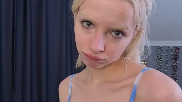 Naomi_Demio Adlı Modelin Canlı XXX Sohbeti
