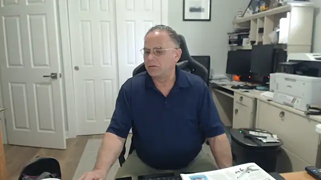 twopeopleinlove Show in webcam
