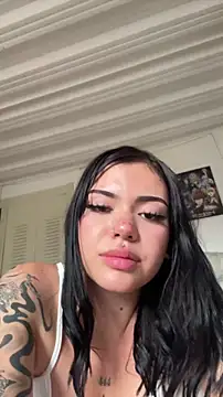 دردشة VioletEvanzz الجنسية المباشرة