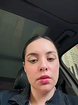 Alirawrz's Live XXX Chat